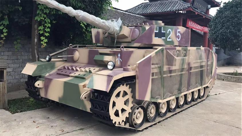 白玉县坦克模型